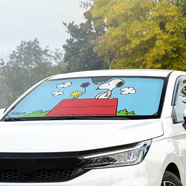 Peanuts Snoopy Doghouse Sunshade